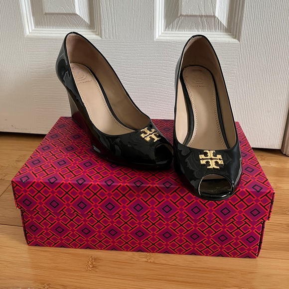 Tory Burch Shoes - Tory Burch Jade 85mm peep toe wedge
